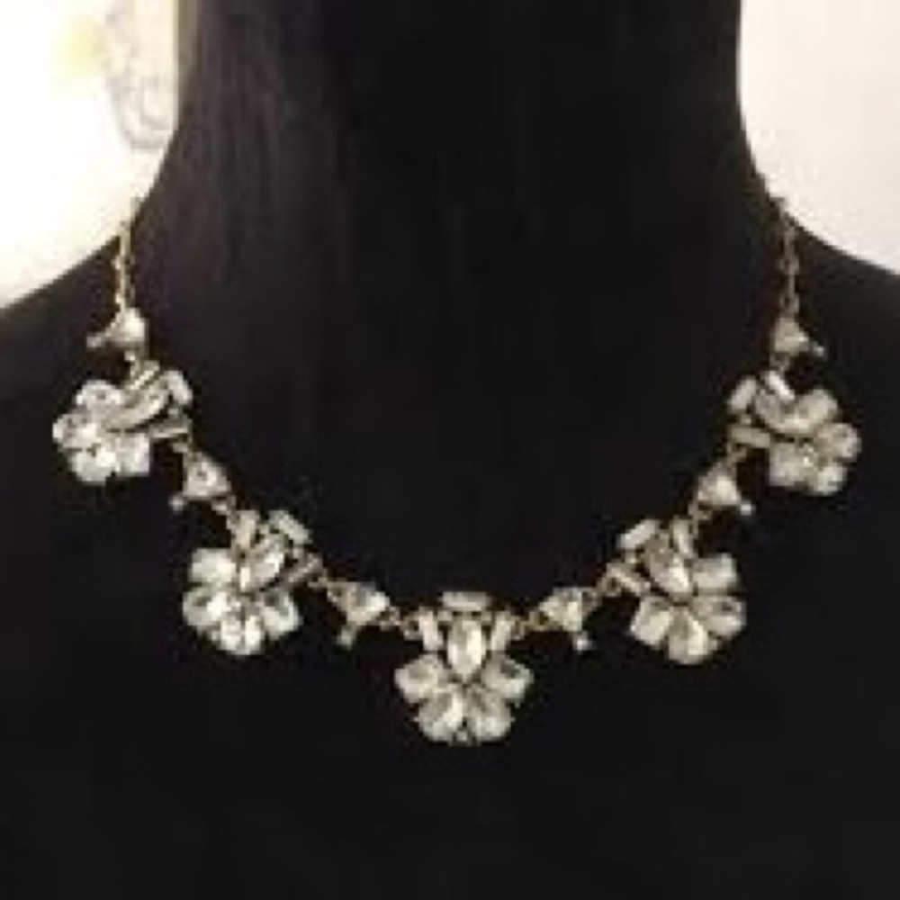 J Crew Venus flytrap sparkling beautiful statement necklace EUC